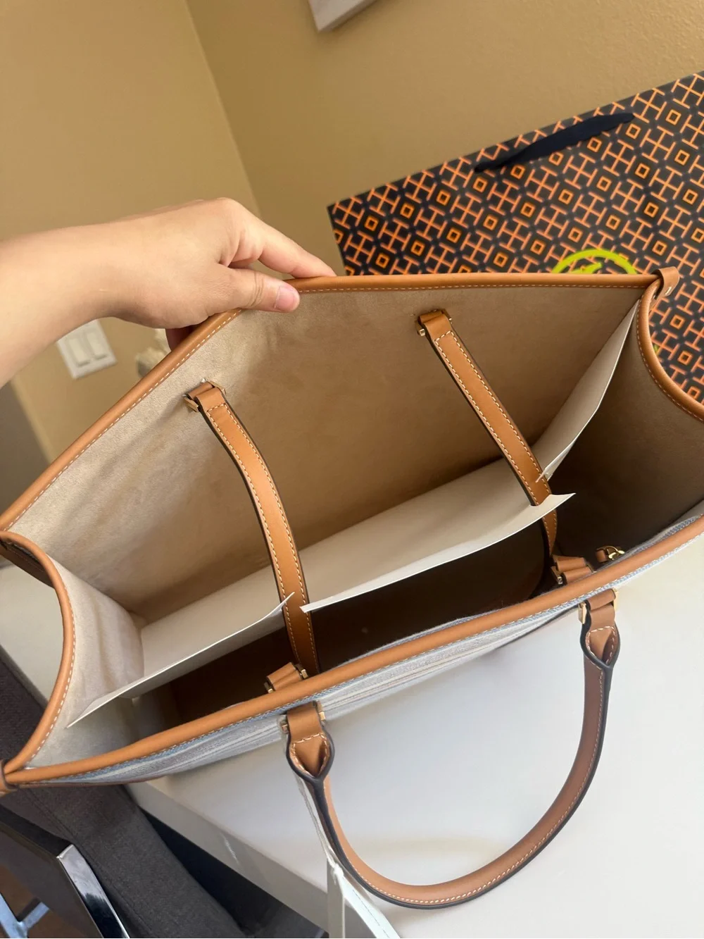 NWT, tory burch blake stripe canvas jumbo large tote multi walnut $550